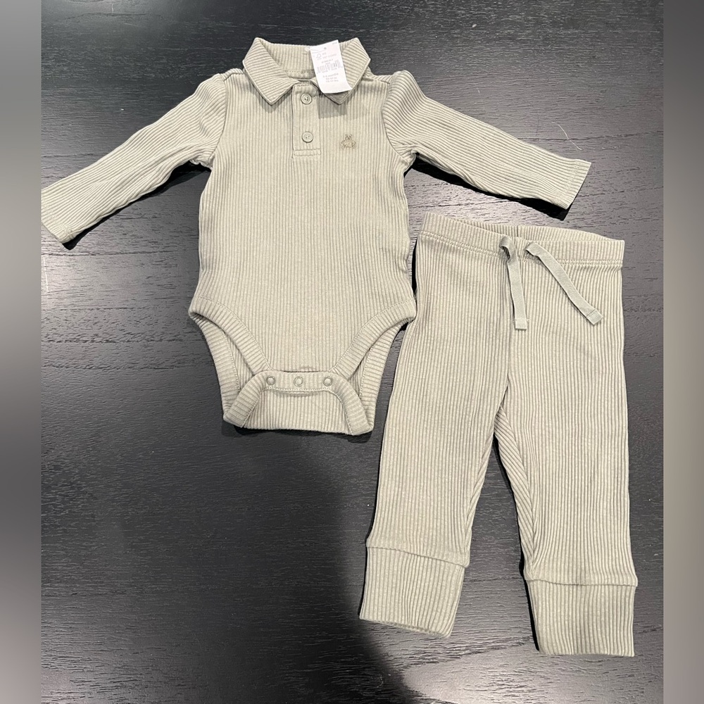 Green Baby Gap Matching Set